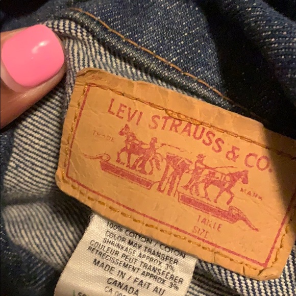 LEVI’s Jacket - Picture 2 of 2